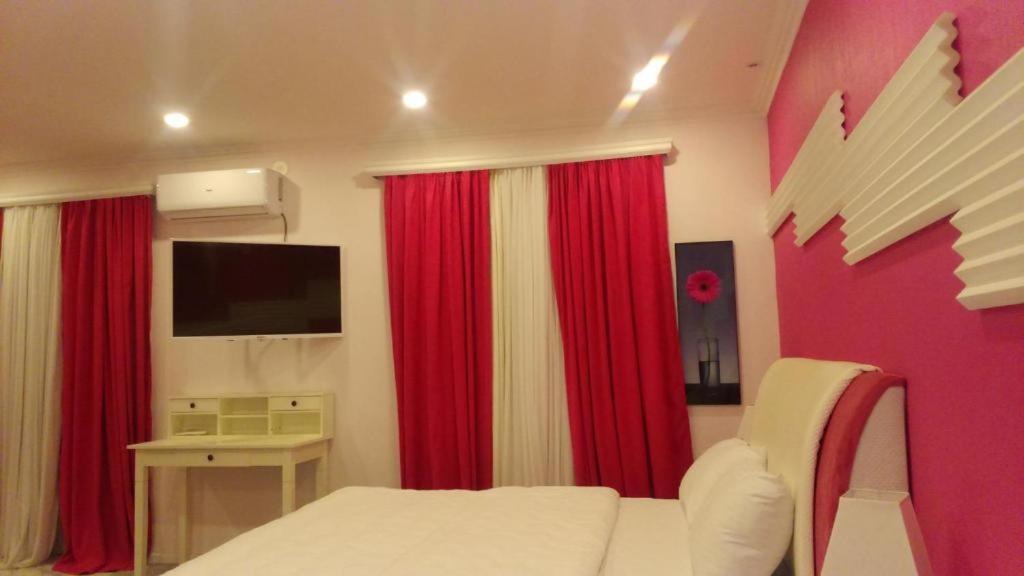 Hotel Lilo Near Airport Tbilisi Exterior photo