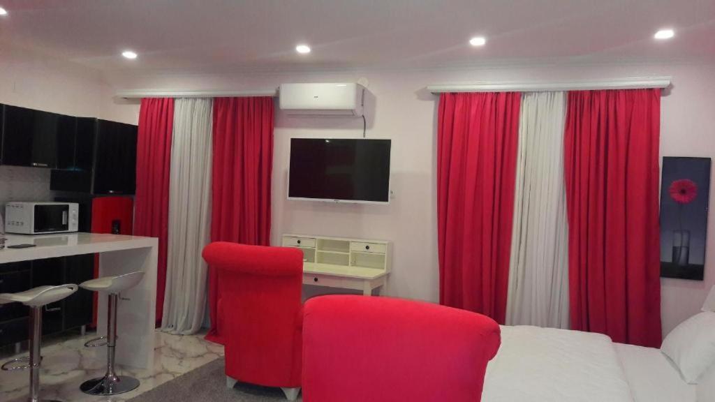 Hotel Lilo Near Airport Tbilisi Exterior photo