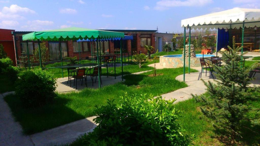 Hotel Lilo Near Airport Tbilisi Exterior photo