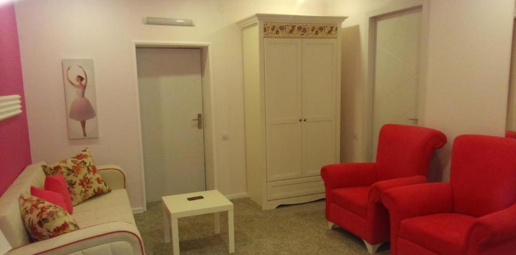 Hotel Lilo Near Airport Tbilisi Exterior photo