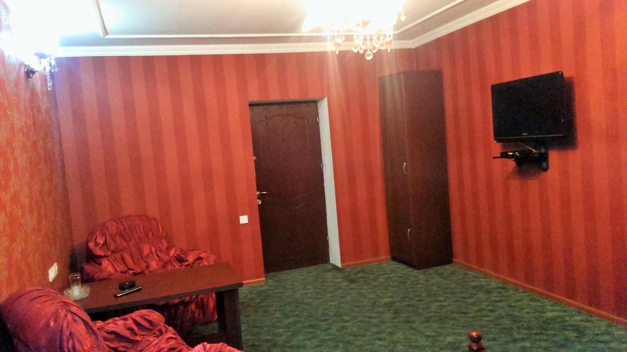 Hotel Lilo Near Airport Tbilisi Exterior photo
