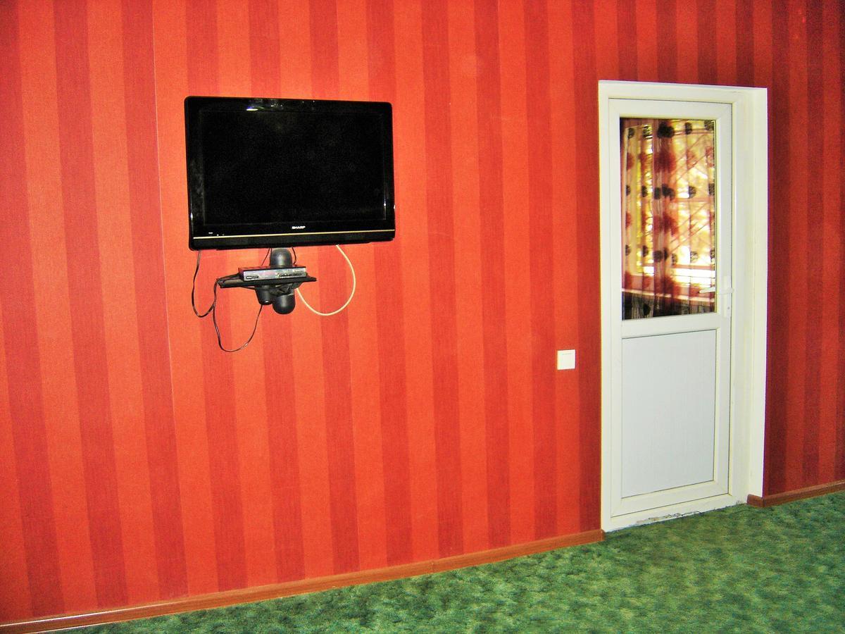 Hotel Lilo Near Airport Tbilisi Exterior photo